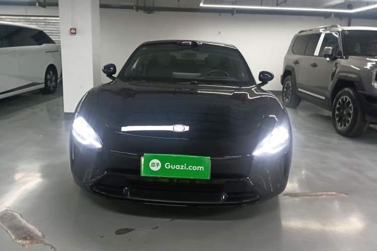 Used Xiaomi Auto SU7 2024 Four-Wheel Drive Ultra-Long Range Advanced Intelligent Driving Max Edition Front