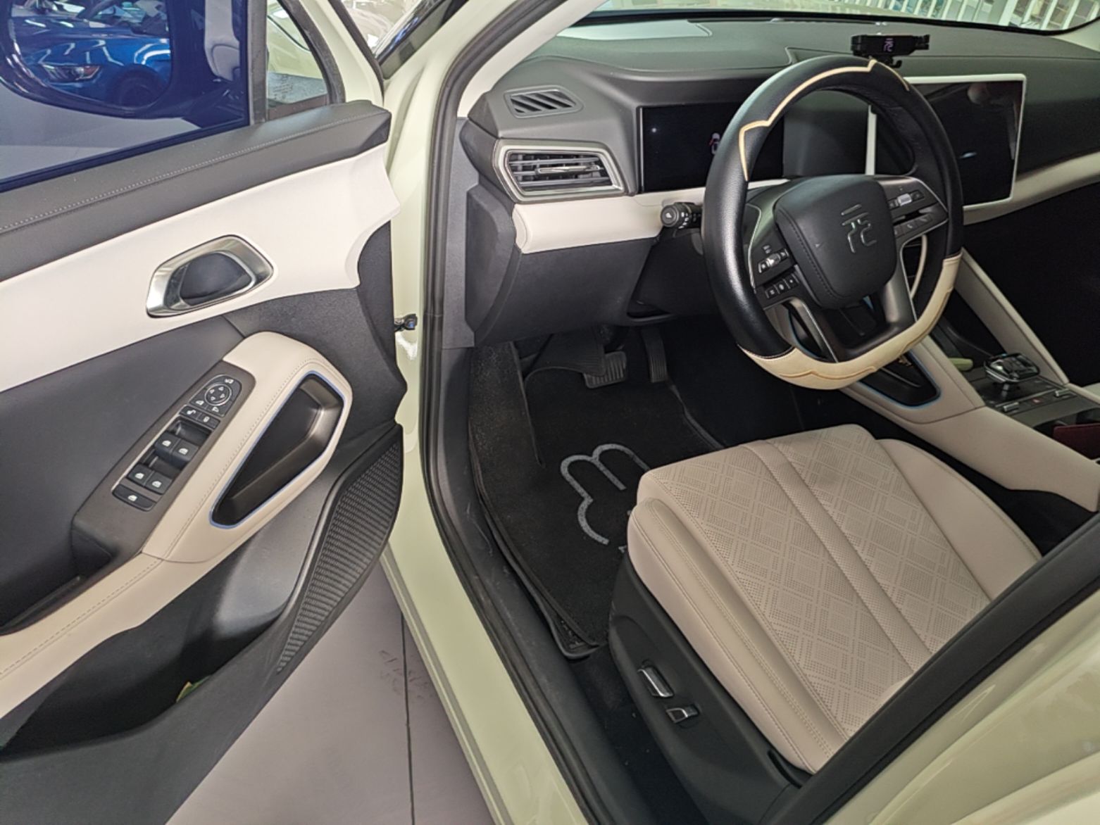 BYD Yuan UP 2024 401KM Beyond Edition — снимка 18