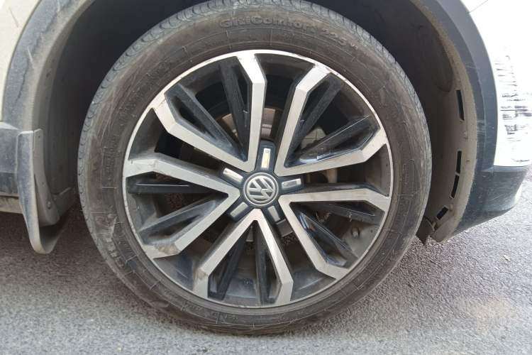 Used Volkswagen T-ROC 2019 280TSI DSG Two-Wheel Drive Comfort Version China VI Standard
