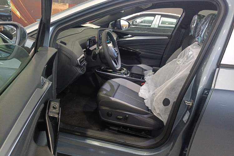 Used Volkswagen ID.4 CROZZ 2025 Pure Edition