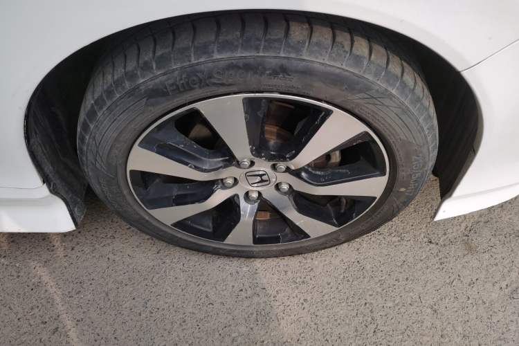 Used Honda Jade 2013 1.8L CVT Luxury Edition 5 seats