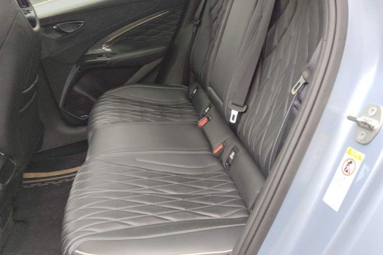 Used BYD Seal 2022 700 km Long-Range Rear-Wheel-Drive Version
