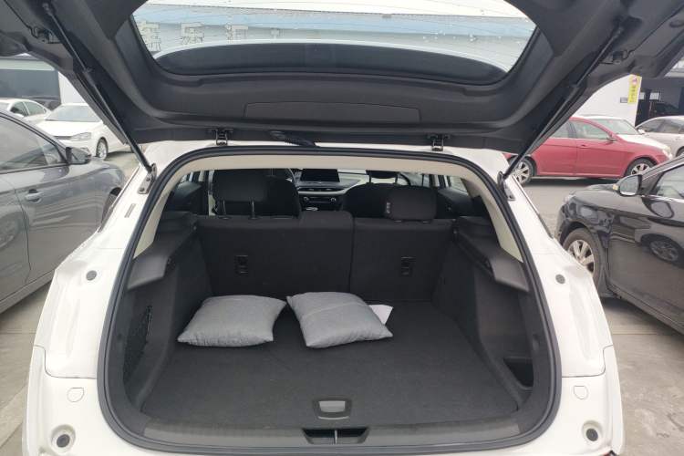 Used Buick Velite 6 2022 Plug-in Hybrid Connected Fashion Model