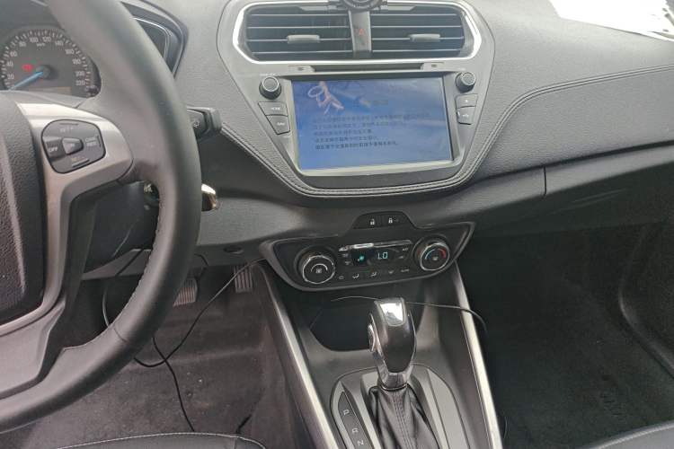 Used Ford Escort 2017 Happiness Edition 1.5L Automatic Fashion Version
