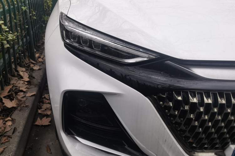 Used CHANGAN X7 PLUS 2024 1.5T Automatic Luxury Edition 5 Seats Right Front Headlight