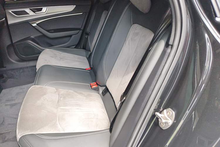 Used Audi A6L 2023 Revised 40 TFSI Luxury Dynamic Edition
