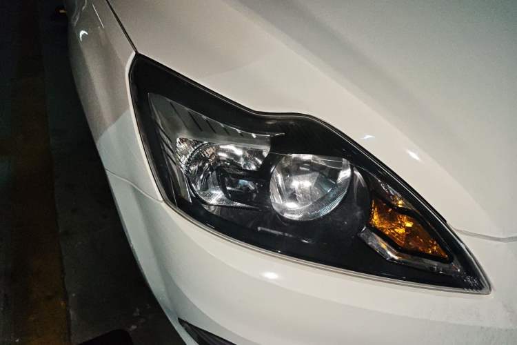 Used Ford Focus 2013 Hatchback Classic 1.8L Automatic Base Model