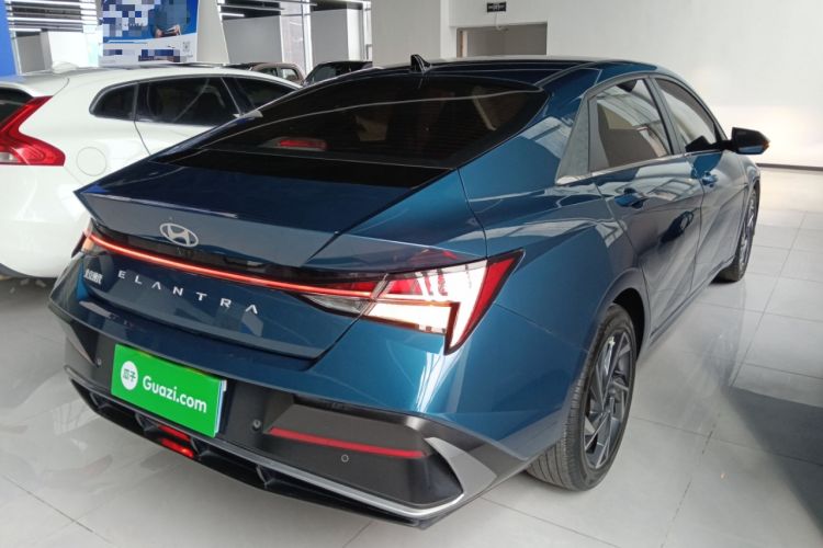 Used Hyundai Elantra 2023 1.5L CVT LUX Prestige Edition