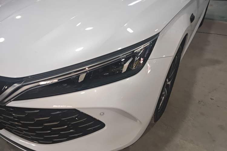 Used BYD Qin L 2025 DM-i Smart Drive 120KM Superior Model
