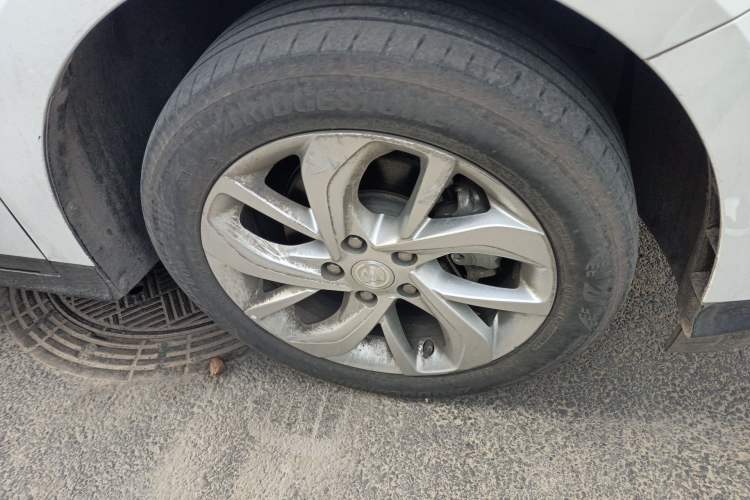 Used Buick Velite 6 2024 450km Range Commuter Version
