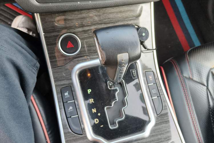 Used Land X7 2015 2.0T Panoramic Luxury Edition
