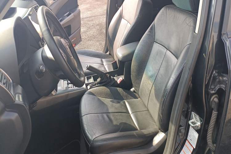 Used Subaru Forester 2012 Classic 2.5XS Automatic Luxury Edition Left Front Seat