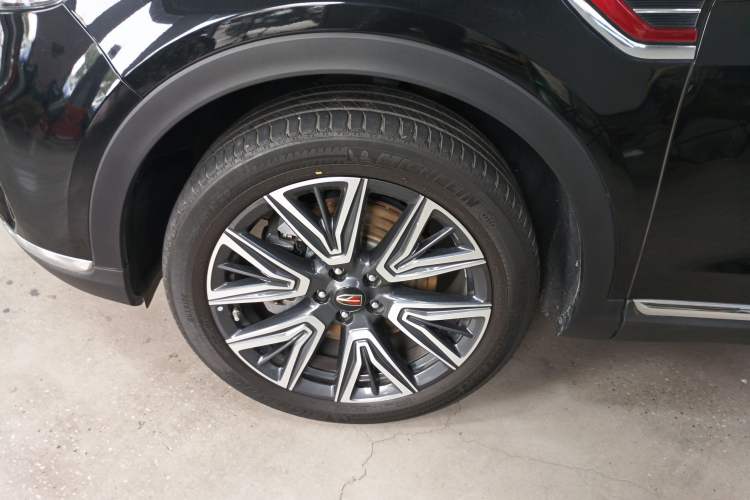 Used Hongqi HS5 2022 Facelifted Version 2.0T Smart Connect Flagship All-Wheel-Drive Edition
