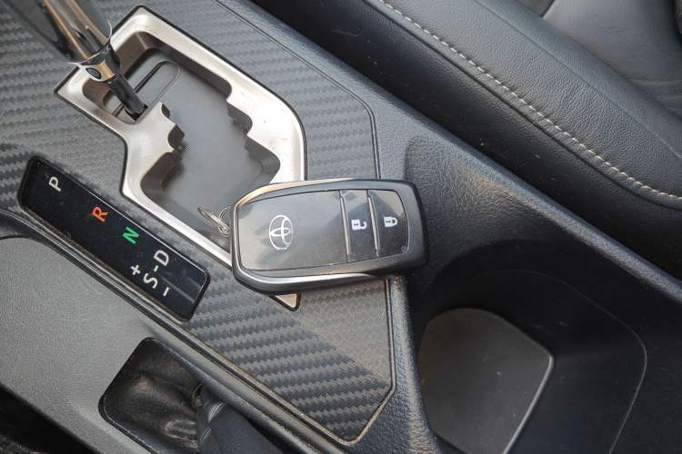 Used Toyota RAV4 2013 2.5L Automatic 4x4 Luxury Edition