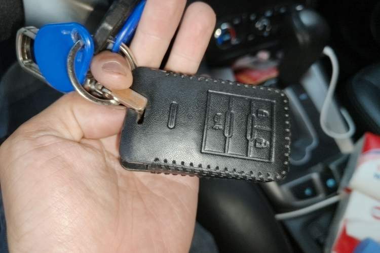 Used Chevrolet Captiva 2015 2.4L 4x4 Flagship Edition 7-Seater