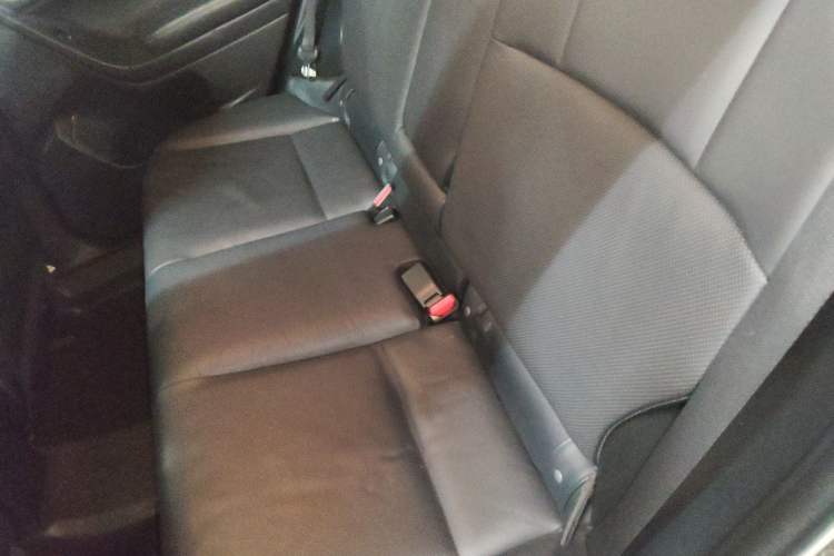 Used Subaru Forester 2015 2.0i Special Edition Commemorative Model
