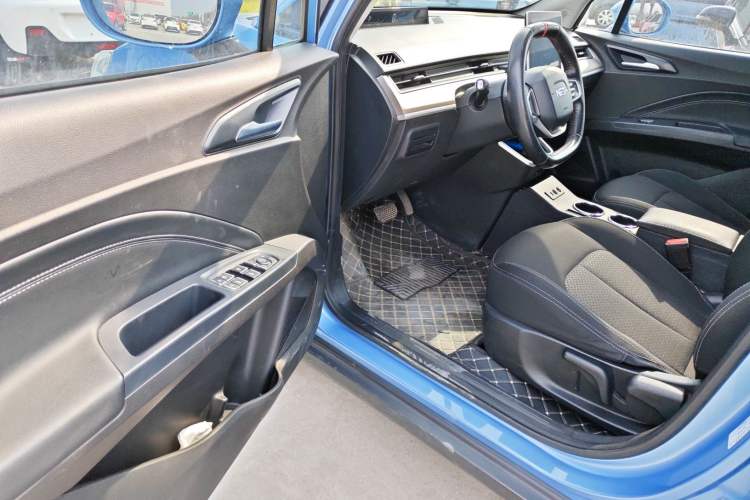 Used NETA V 2021 Standard Range Entertainment Version – Upgraded Model