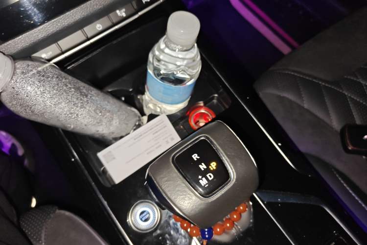 Used Hongqi HS5 2022 Revised Version 2.0T Smart Connect Flagship Edition