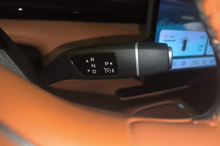 Used Deepal S07 2023 200Max Range-Extended Version
