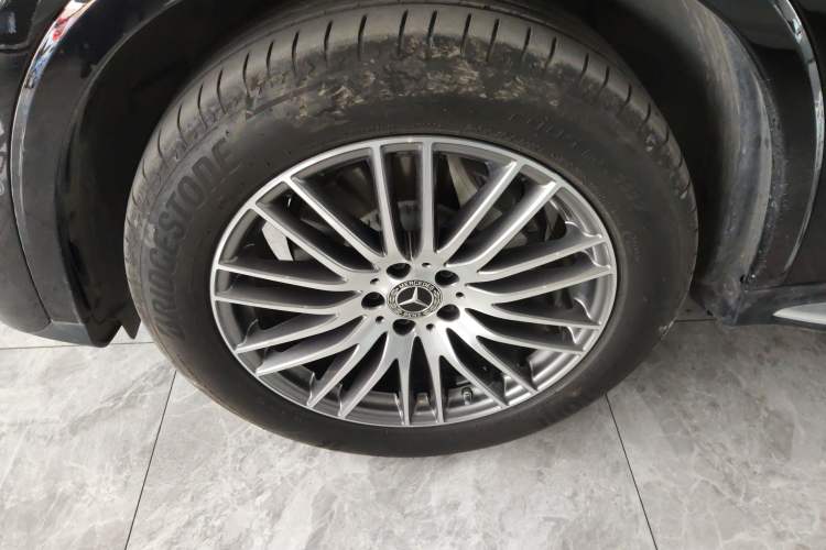 Used Mercedes-Benz GLC 2024 GLC 300 L 4MATIC Dynamic Edition 5-seater Exterior 4