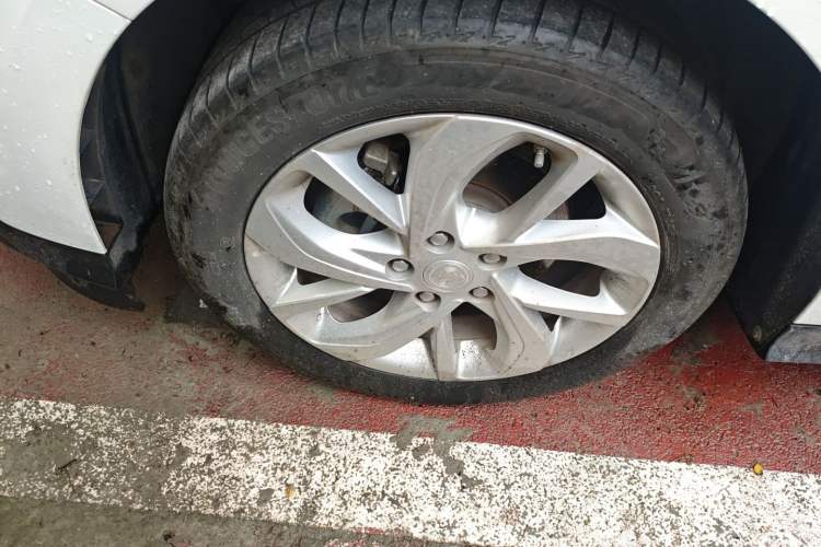 Used Buick Velite 6 2023 430km Range Commuter Version