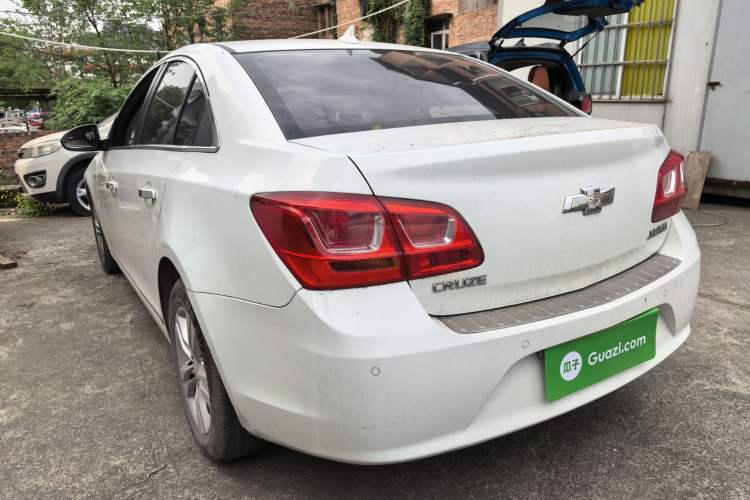Used Chevrolet Cruze 2015 1.5L Classic SE AT Rear Left 45 Deg