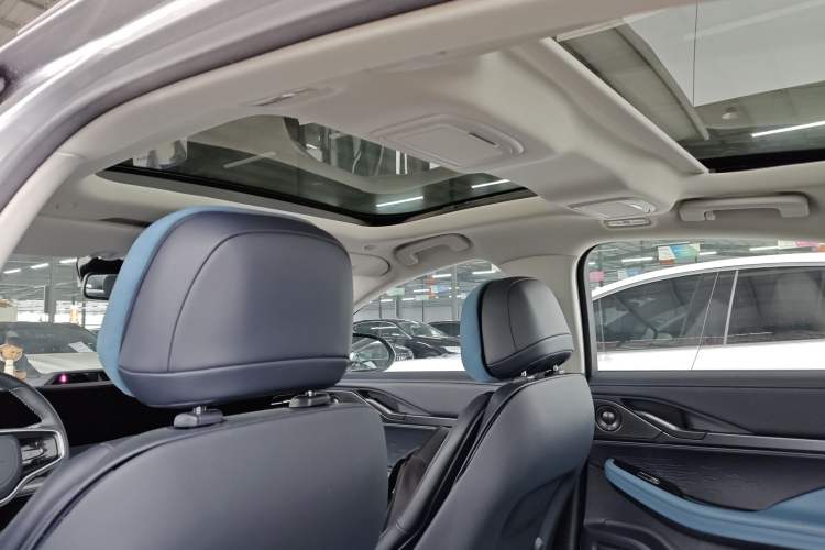 Used Lincoln Z 2024 2.0T Two-Wheel Drive Prestige Hybrid Version