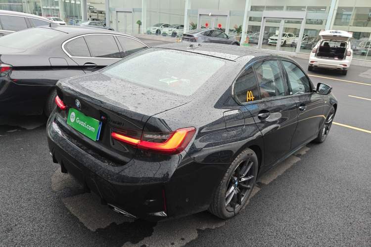 Used BMW 3 Series 2025 325i M Sport Package Rear Right 45 Deg