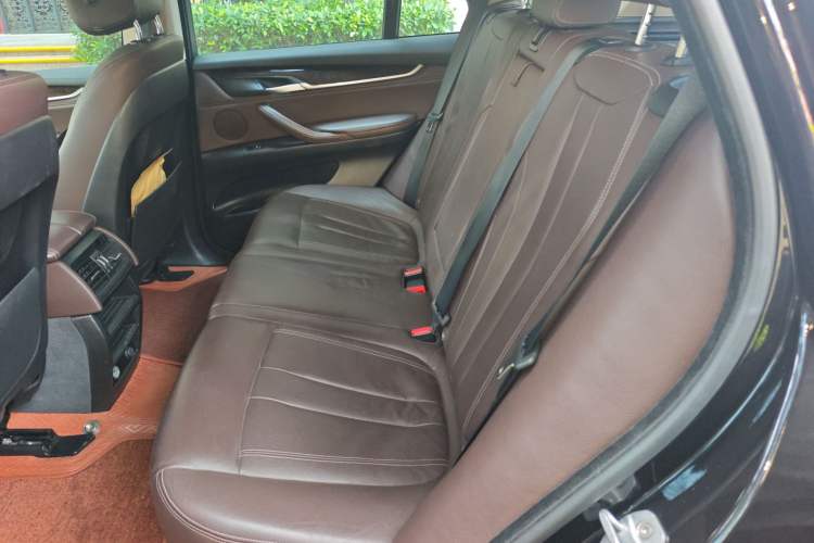 Used BMW X5 2015 xDrive28i
