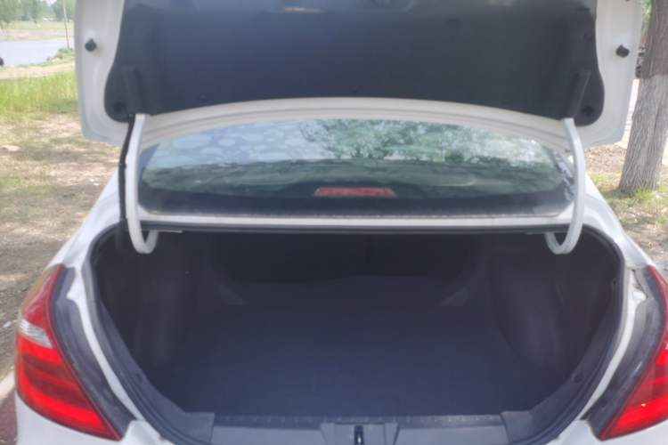 Used Geely Auto Emgrand 2017 Sedan Million Edition 1.5L Manual - Upward Version Trunk