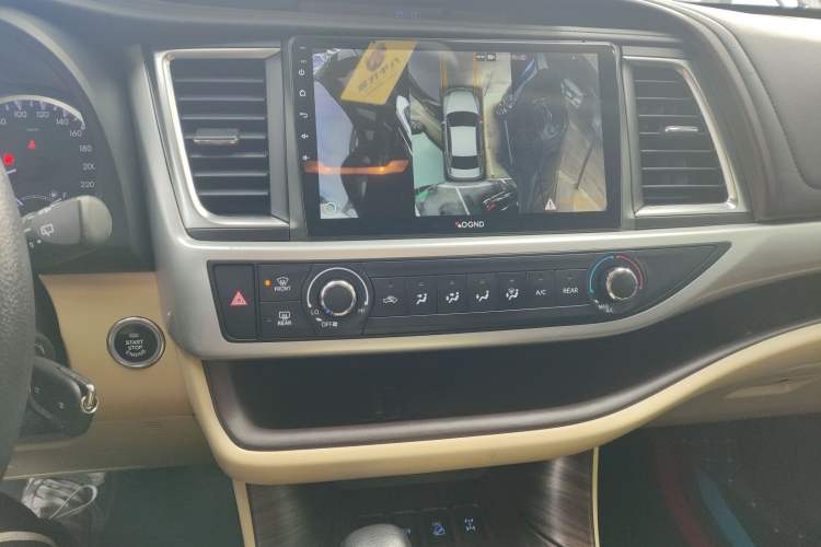 Used Toyota Highlander 2018 2.0T Four-Wheel Drive Elite Edition 7 Seats China VI Standard
