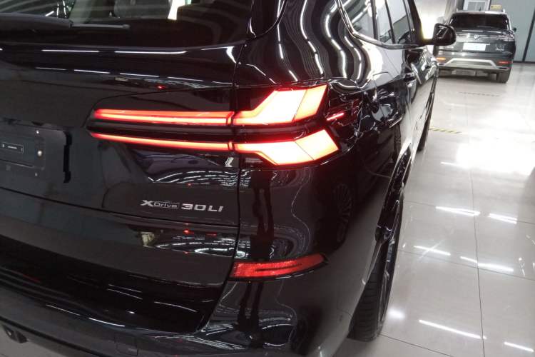 Used BMW X5 2026 Model, xDrive 30Li Prestige M Sport Night Package