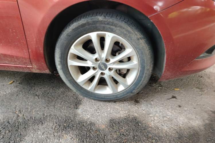 Used Chery Arrizo 7 2013 1.6L Manual Zhi Ling Edition Right Front Wheel Hub