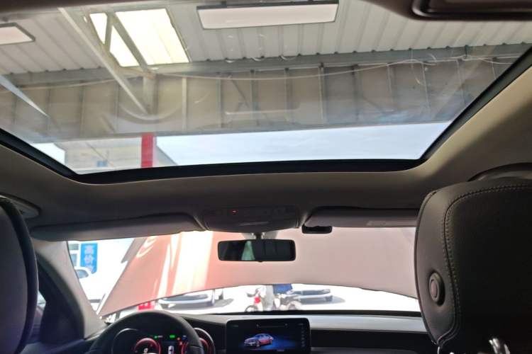 Used Mercedes-Benz C-Class 2019 Restyled C 260 L Sport Edition Headliner