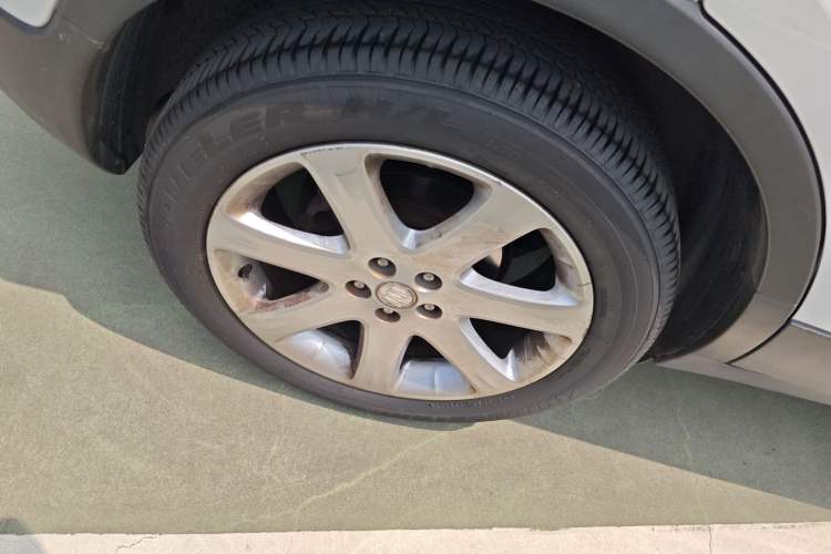 Used Buick Encore 2015 1.4T Automatic Two-Wheel Drive Urban Elite Version Right Rear Wheel Hub