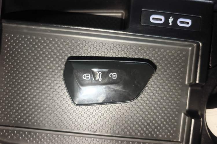 Used Volkswagen ID.4 X 2024 Pure & Smart Edition