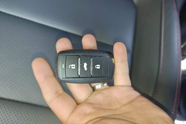 Used CHANGAN CS75 2016 2.0L Manual Leading Version China IV Standard