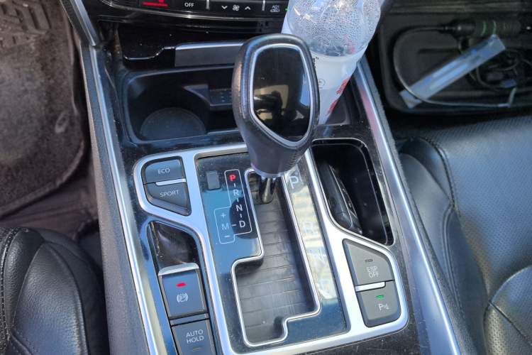 Used Geely Auto Emgrand GT 2015 1.8T Flagship Model Gear Lever