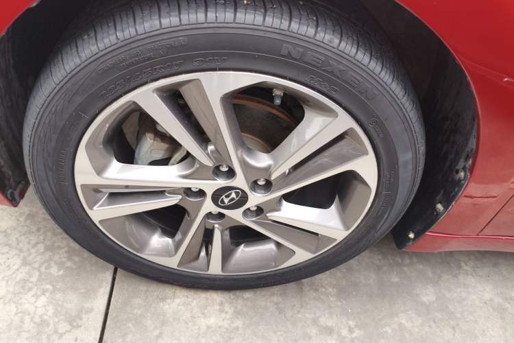 Used Hyundai Elantra (6th Generation / Lingdong) 2016 1.6L Automatic ZhiXuan · Luxury Version
