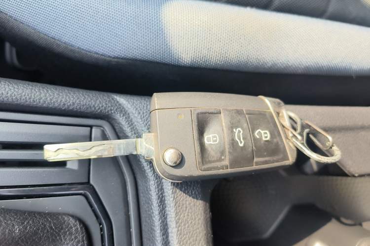 Used Volkswagen Lavida 2023 Revised 1.5L Automatic DeYi Edition Interior 1