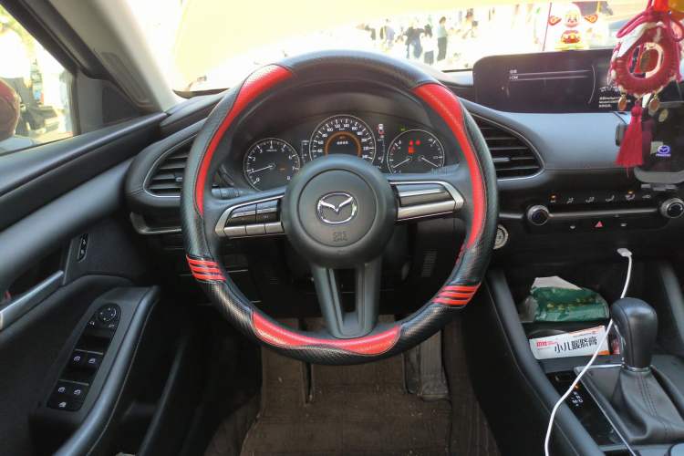 Used Mazda 3 Axela 2022 2.0L Automatic Zhiqing Edition Steering Wheel