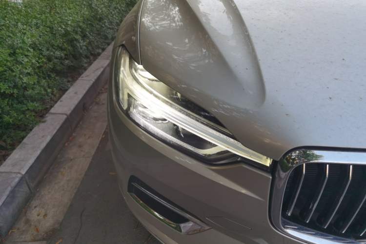 Used Volvo XC60 2021 T5 4x4 Smart Luxury Edition Right Front Headlight