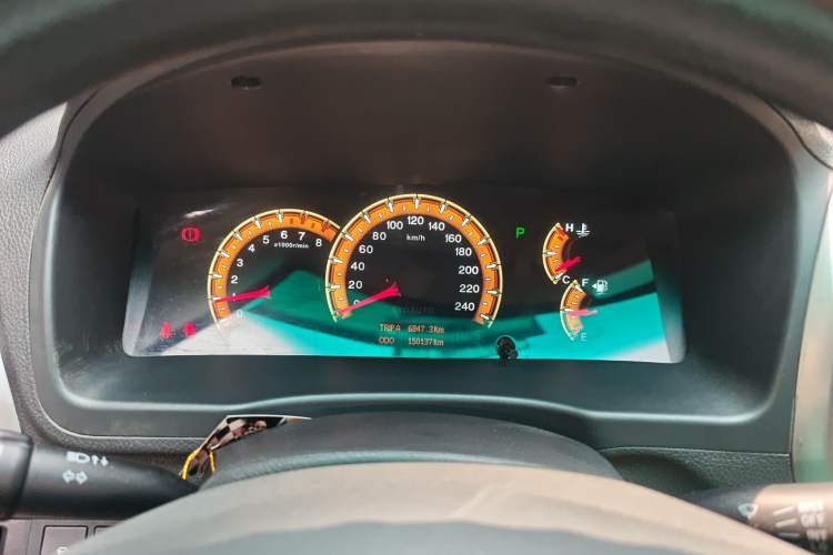 Used BYD F3 2015 Energy-Saving Edition 1.5L Automatic Luxury Model Instrument Cluster