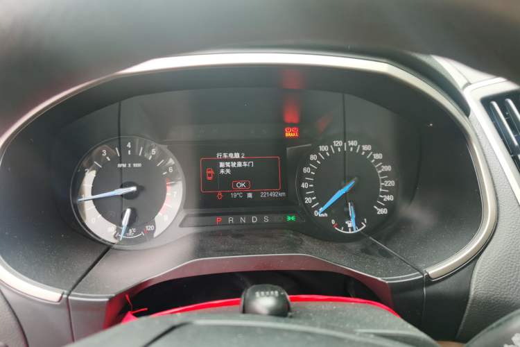 Used Ford Edge 2015 2.0T GTDi Two-Wheel-Drive Elite Edition
