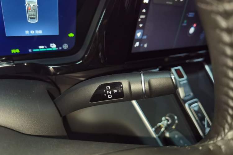 Used Haval Fierce Dragon Max 2023 1.5L Hi4 105 Four-Wheel Drive Navigation Edition Gear Lever