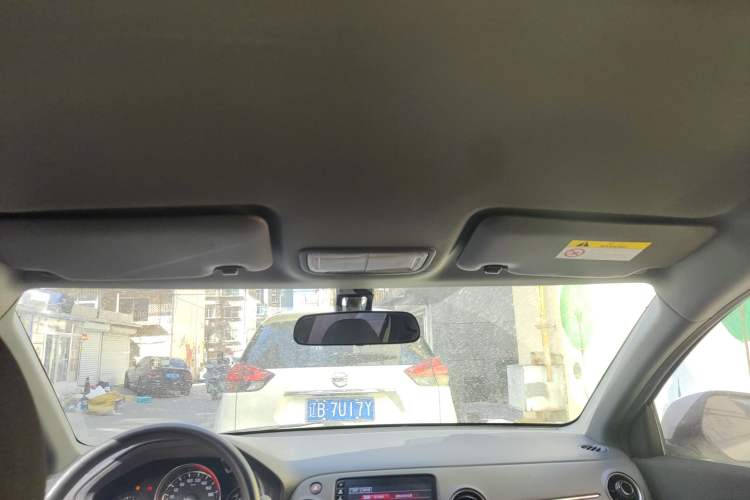 Used Honda XR-V 2019 1.5L CVT Classic Edition China VI Headliner