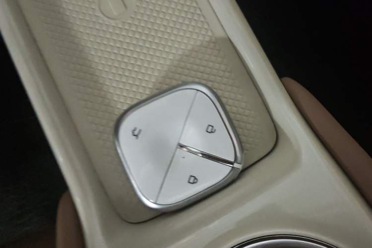 Used Wuling Bingo 2025 410 km Lingxi Deluxe Edition Vehicle Key