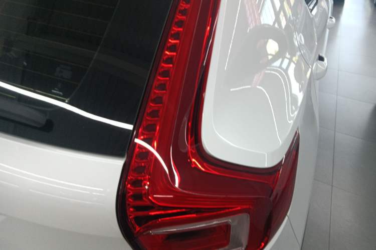 Used Volvo XC40 New Energy 2024 Long-Range PRO Version
