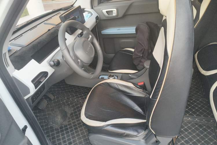 Used Geely Galaxy Panda 2023 Panda Mini 200km Endurance Bear
