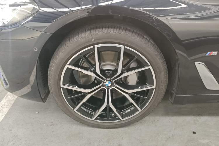 Used BMW 5 Series 2021 Restyled 530Li Luxury Edition M Sport Package
